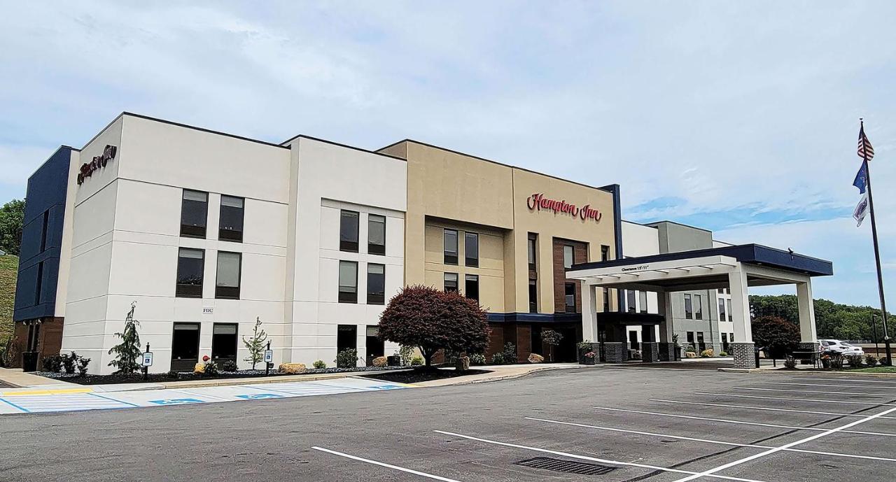 Hampton Inn Гринсберг Экстерьер фото