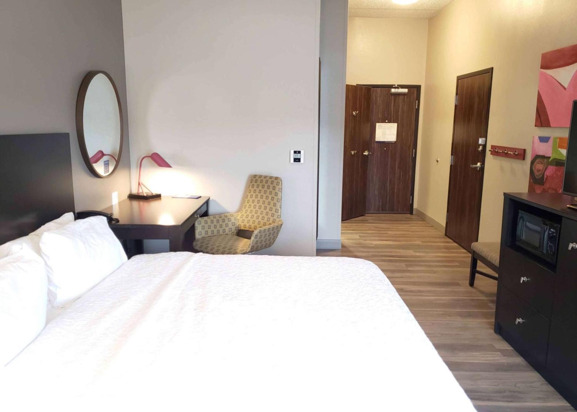 Hampton Inn Гринсберг Экстерьер фото