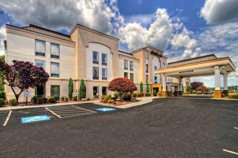 Hampton Inn Гринсберг Экстерьер фото